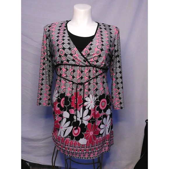 Elementz Ladies  Large Floral Blouse Top, Deep V- Neckline w/ insert, 3/4 Sleeve - Picture 1 of 5